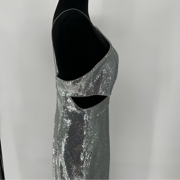 Aidan Mattox Halter Cut Out Maxi‎ Sequin Dress - Picture 7 of 16